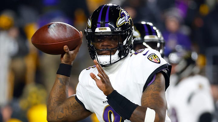 Lamar Jackson volvió con los Ravens para los trabajos de pretemporada. Lamar Jackson volvió con los Ravens para los trabajos de pretemporada.
