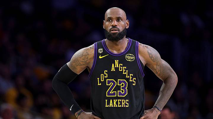 LeBron James terminó su era con los Lakers.