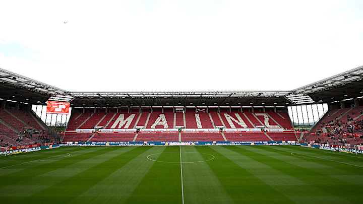 1. FSV Mainz 05 v Eintracht Frankfurt - Bundesliga