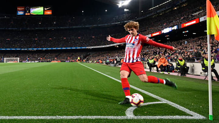 TOPSHOT-FBL-ESP-LIGA-BARCELONA-ATLETICO