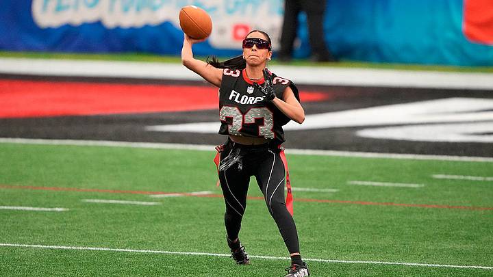 Diana Flores, mariscal de campo y capitana de la Selección Mexicana de Flag Football.
