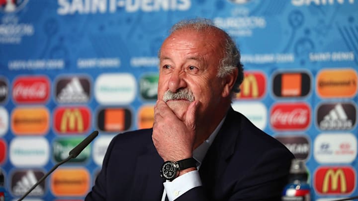 Vicente del Bosque entrenador con el que Xavi gano su primer mundial