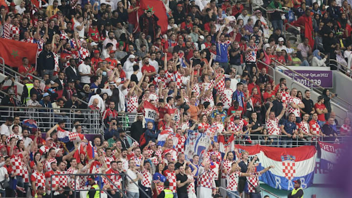 FBL-WC-2022-MATCH63-CRO-MAR-FANS
