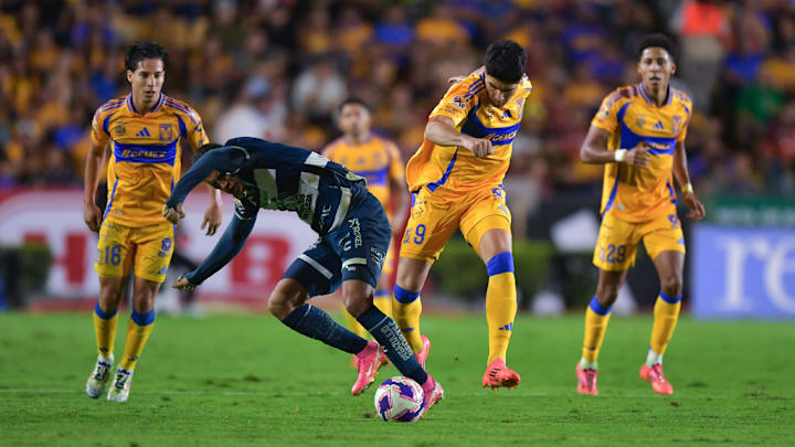 Nicolás Ibáñez, Nelson Deossa