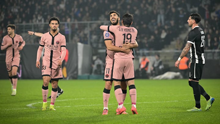 FBL-FRA-LIGUE1-ANGERS-PSG