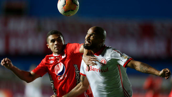 Rodrigo Moledo, Carlos Sierra
