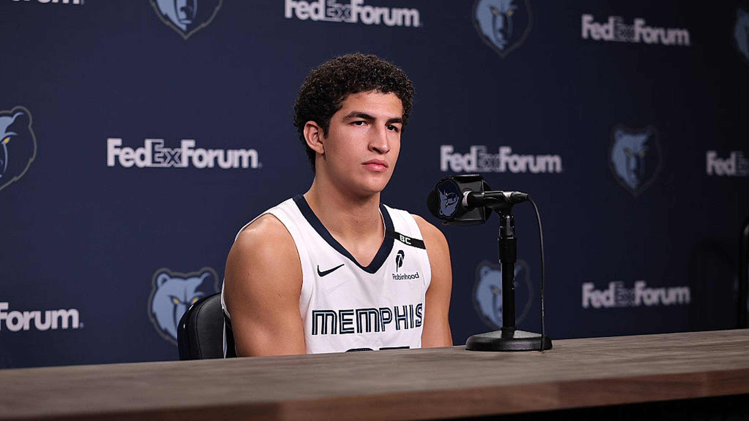 Karim López deberá esperar por su debut: no tuvo minutos en el estreno de Memphis