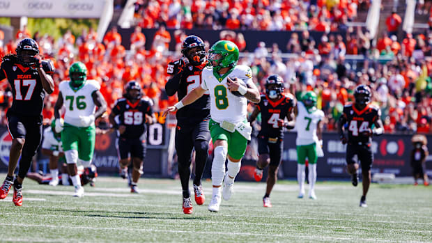 Oregon Ducks quarterback Dillon Gabriel vs. Oregon State Beavers