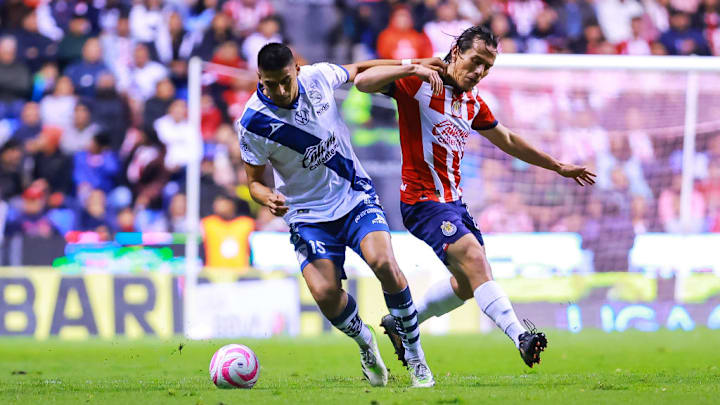 Guillermo Martínez, Fernando González