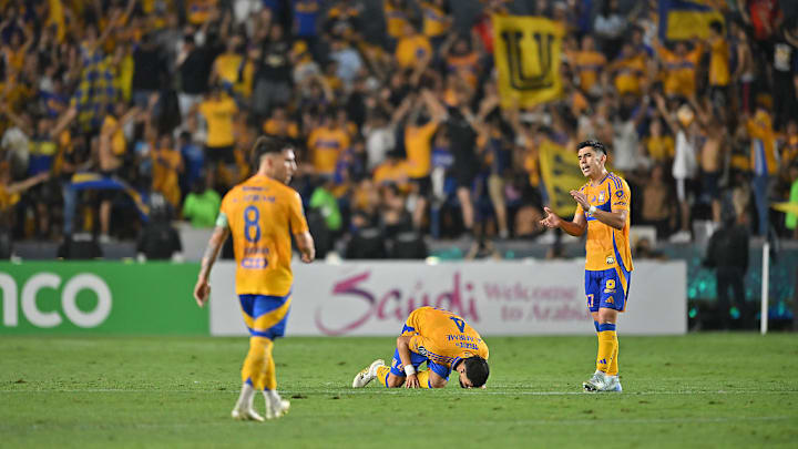 Tigres UANL v Cruz Azul - CONCACAF Champions Cup