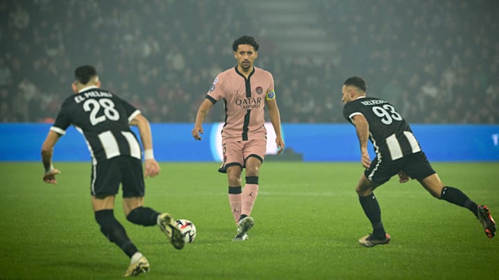 FBL-FRA-LIGUE1-ANGERS-PSG
