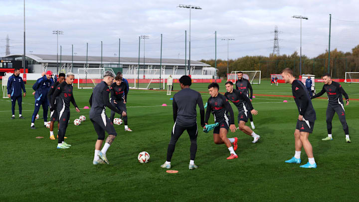 Matthijs de Ligt, Lisandro Martinez, Diogo Dalot, Victor Lindeloef, Noussair Mazraoui, Alejandro Garnacho, Antony, Manuel Ugarte