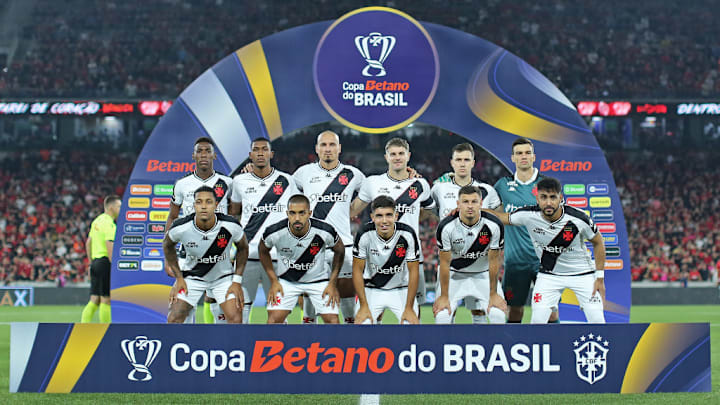 Leonardo Pinheiro, Dimitri Payet, David Fonseca, Leonardo Jardim, Lucas Piton, Rayan Rocha, Hugo Moura, Pablo Vegetti, Juan Sforza, Maicon Roque, Paulo Henrique