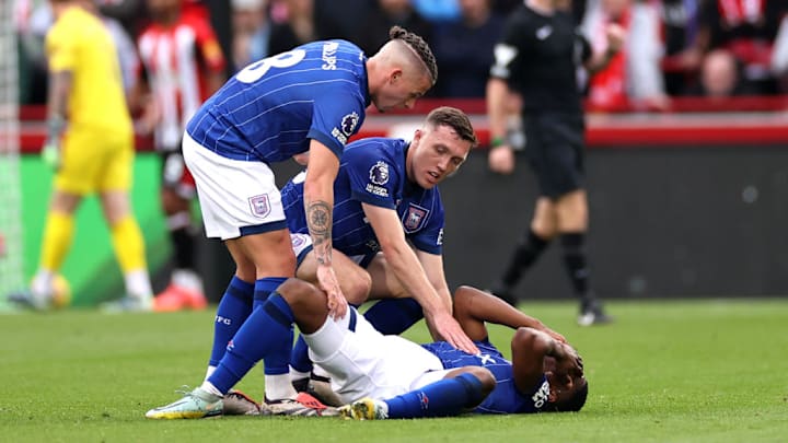 Chiedozie Ogbene, Kalvin Phillips, Dara O'Shea