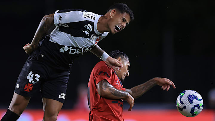 Lucas Freitas, Sergio Oliveira