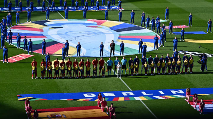 Vor jedem Länderspiel erklingen die Nationalhymnen