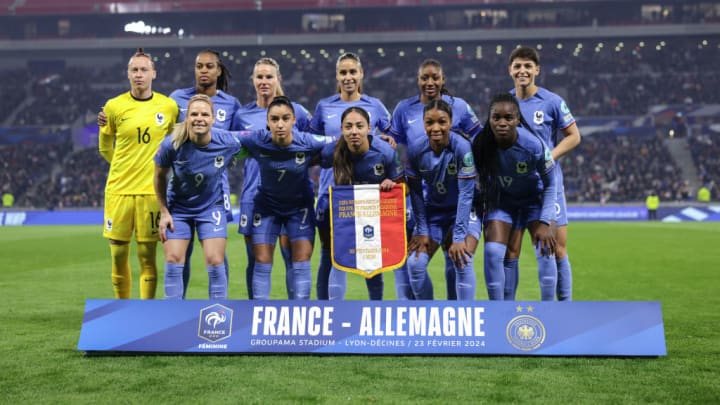 Pauline Peyraud-Magnin, Marie-Antoinette Katoto, Amandine Henry, Maelle Lakrar, Kadidiatou Diani, Elisa De Almeida