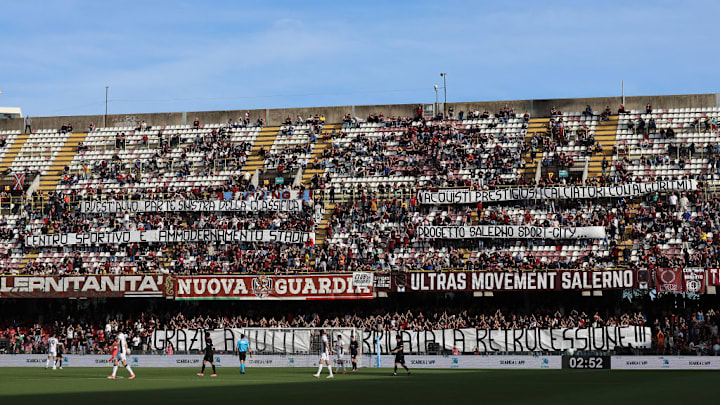 Integrantes del equipo de Salernitana tuvieron problemas de salud.
