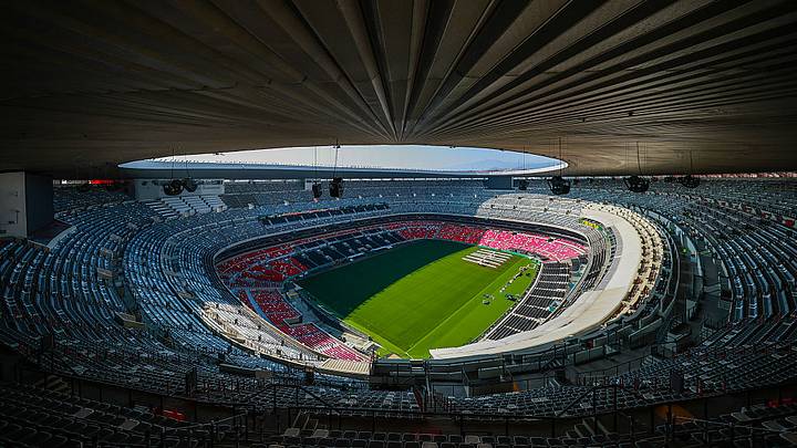 El Estadio fue diseñado por Pedro Ramírez Vásquez y Rafael Mijares. El Estadio fue diseñado por Pedro Ramírez Vásquez y Rafael Mijares.