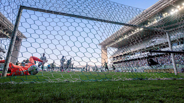 Nicolas Vichiatto, Weverton da Silva