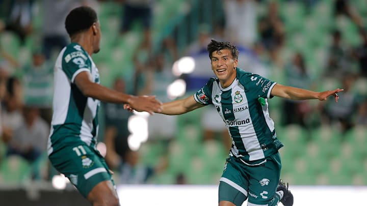 Emmanuel Echeverria