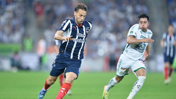 Sergio Canales, Luciano Cabral