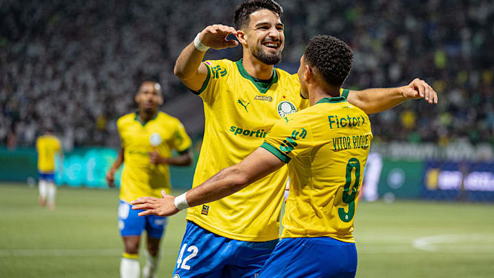 Vitor Roque, José Manuel Lopez