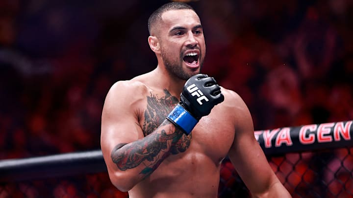 Carlos Ulberg celebra su victoria sobre Prochazka Carlos Ulberg celebra su victoria sobre Prochazka