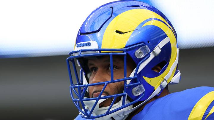 Aaron Donald está considerando regresar a los Rams tras retirarse de la NFL al finalizar la temporada 2023.