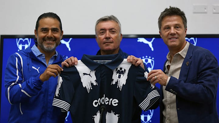 FBL-MEXICO-MONTERREY-COACH-TORRENT
