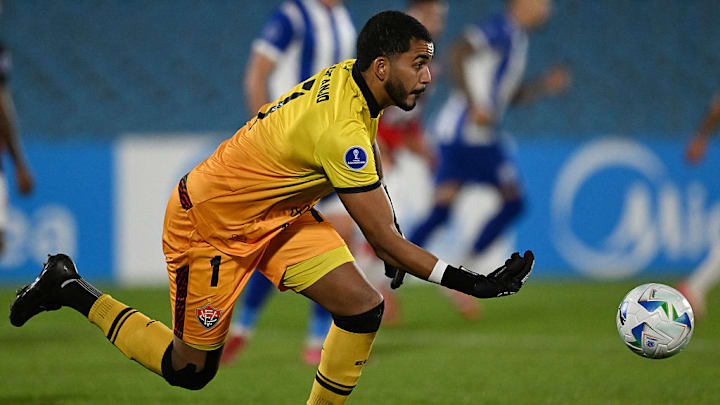 FBL-SUDAMERICANA-CERROLARGO-VITORIA