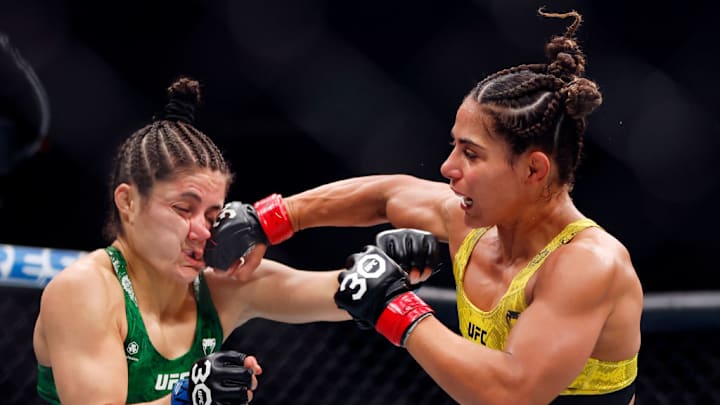 'Loopy' Godínez recibe un golpe de Tabatha Ricci