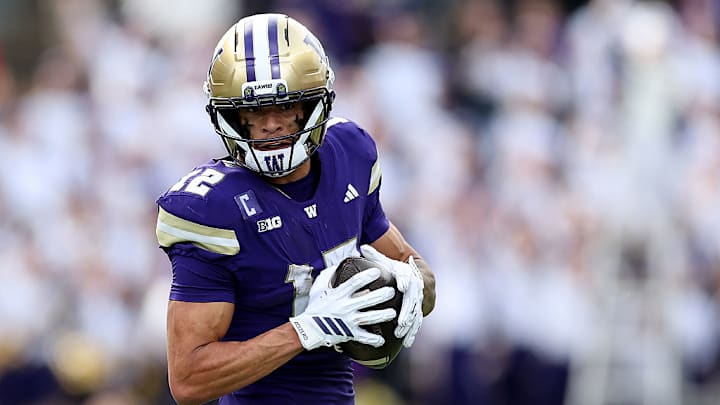 Denzel Boston, receptor de los Washington Huskies, será una joya preciada en el Draft de la NFL.