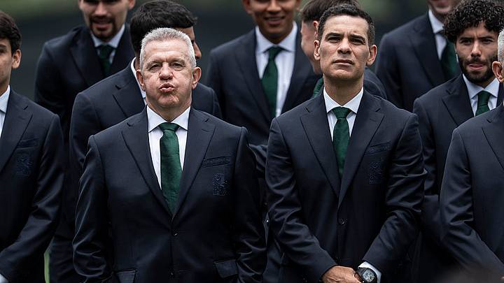 Rafael Márquez fungió como auxiliar de Aguirre; ahora será DT del Tri hasta 2030. Rafael Márquez fungió como auxiliar de Aguirre; ahora será DT del Tri hasta 2030.