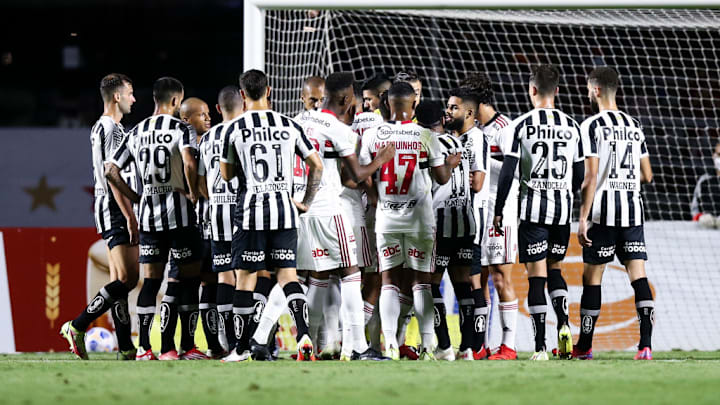 Sao Paulo v Santos - Brasileirao 2021