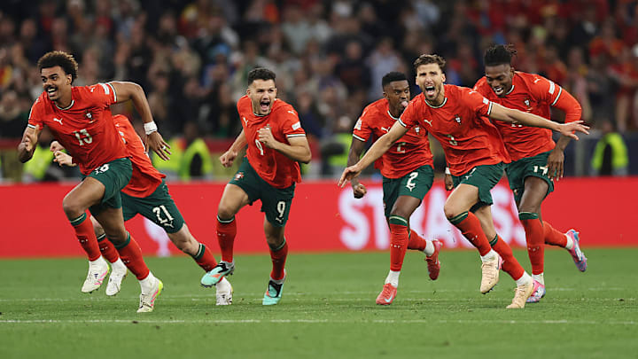La selección de Portugal celebra el título de la Nations League 2025. La selección de Portugal celebra el título de la Nations League 2025.