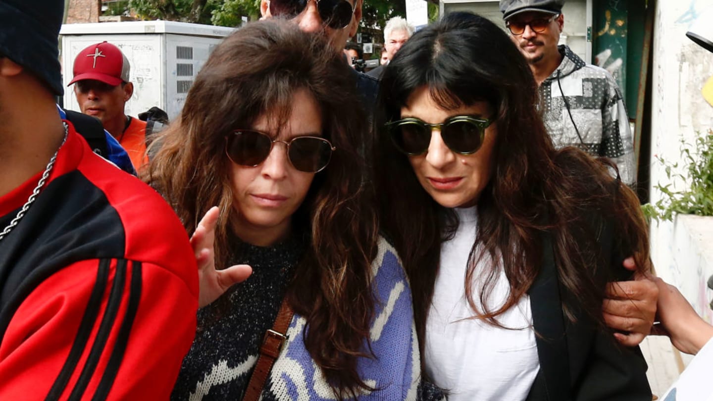 Hija de Maradona arremete contra la 