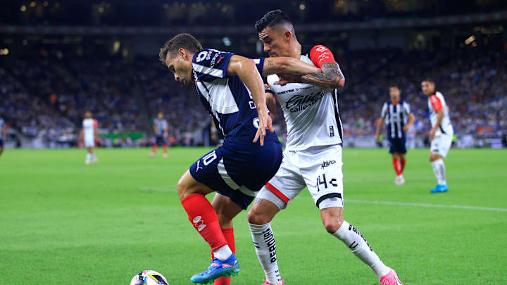 Sergio Canales, Luis Reyes