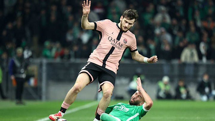 FBL-FRA-LIGUE1-SAINT-ETIENNE-PSG