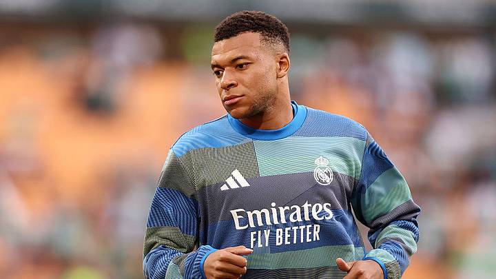 Kylian Mbappé se unió a los trabajos de pretemporada del Real Madrid tras tres semanas de vacaciones. Kylian Mbappé se unió a los trabajos de pretemporada del Real Madrid tras tres semanas de vacaciones.