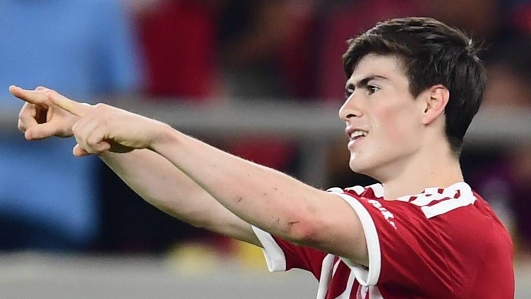Armando 'Hormiga' González, delantero del Olympiacos de Grecia.