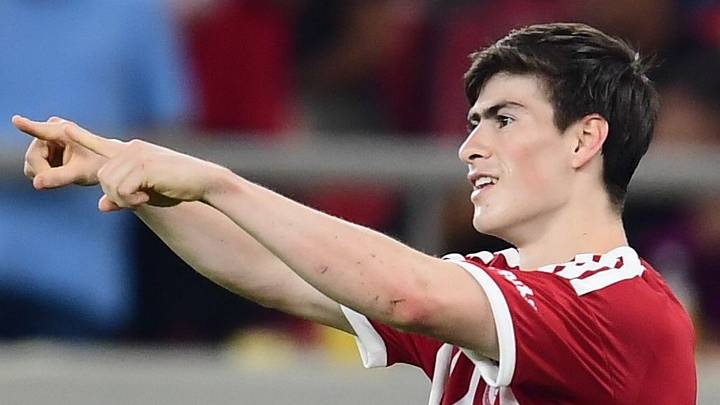 Armando 'Hormiga' González, delantero del Olympiacos de Grecia. Armando 'Hormiga' González, delantero del Olympiacos de Grecia.