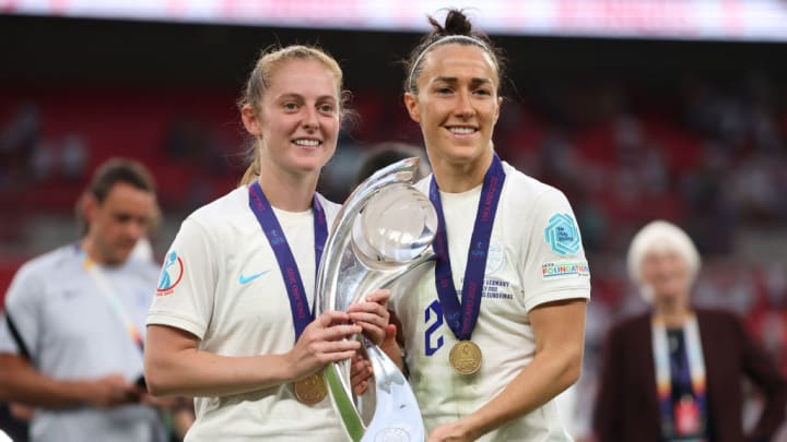 Keira Walsh, Lucy Bronze