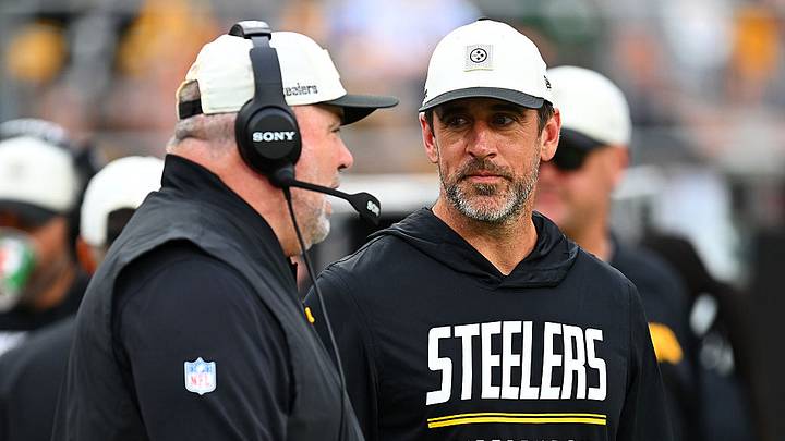 Mike McCarthy y Aaron Rodgers intentarán mantener viva la racha de temporadas sin derrotas de los Steelers.