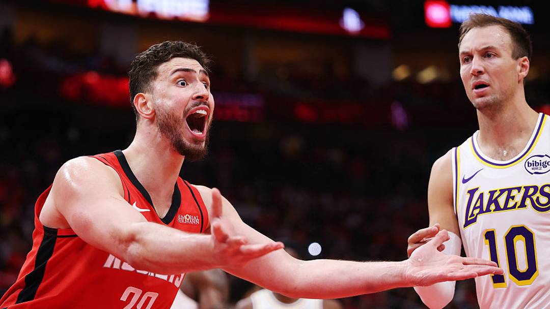 Los Rockets quedaron eliminados a manos de los Lakers.