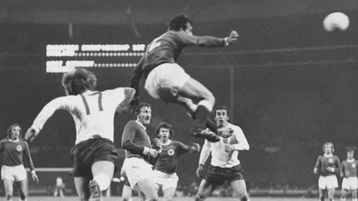 Horst-Dieter Hottges, Martin Chivers, Rodney Marsh