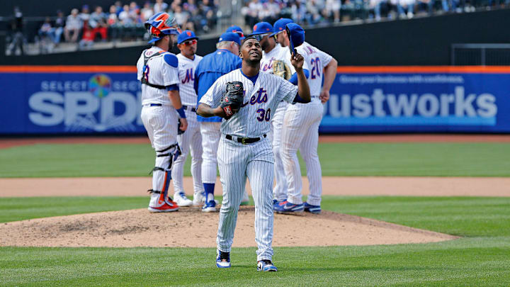 Joely Rodriguez y sus compañeros necesitan resplado en el bullpen