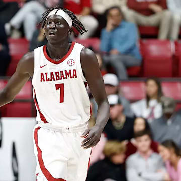 Alabama Alabama forward Taylor Bol Bowen (7) in action against North Dakota at Coleman Coliseum in Tuscaloosa, AL on Monday, Nov 3, 2025.