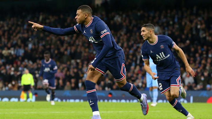 Kylian Mbappe adelantaba a los parisinos