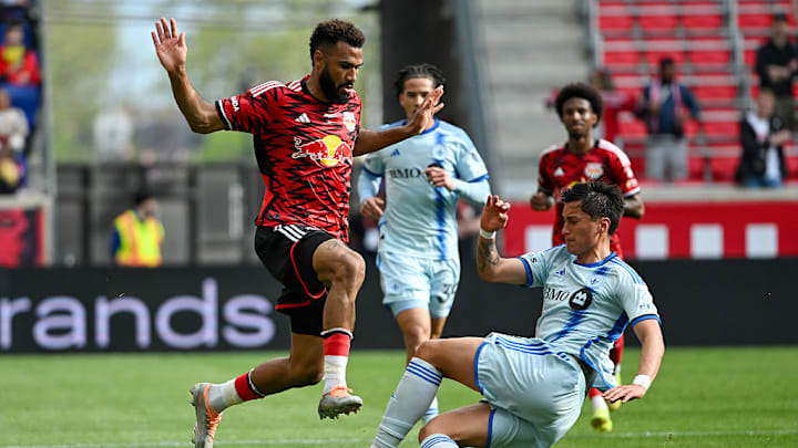 Eric Maxim Choupo-Moting, Fernando Álvarez